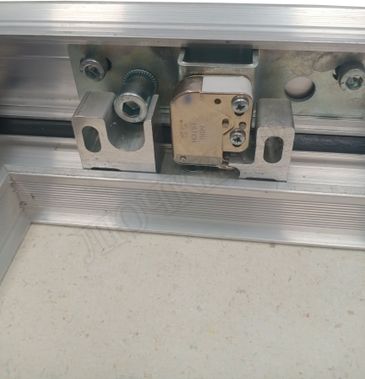 Люк под плитку Нажимной Мега Алюм 2.0, 1 створка 800*900 Люк под плитку Нажимной Мега Алюм 2.0, 1 створка 800*900