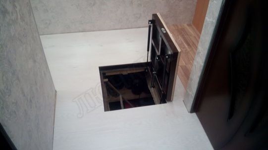 Самоподъемный Невидимка уголок 700*1000, утепленный Самоподъемный Невидимка уголок 700*1000, утепленный